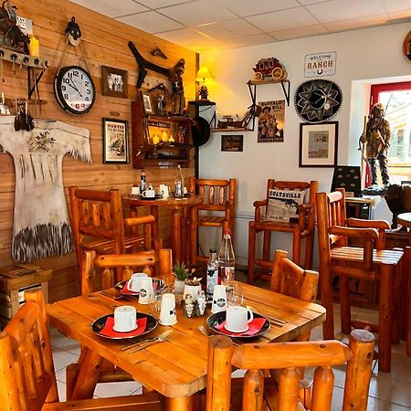 Hotel Le Ranch Brulon Bagian luar foto