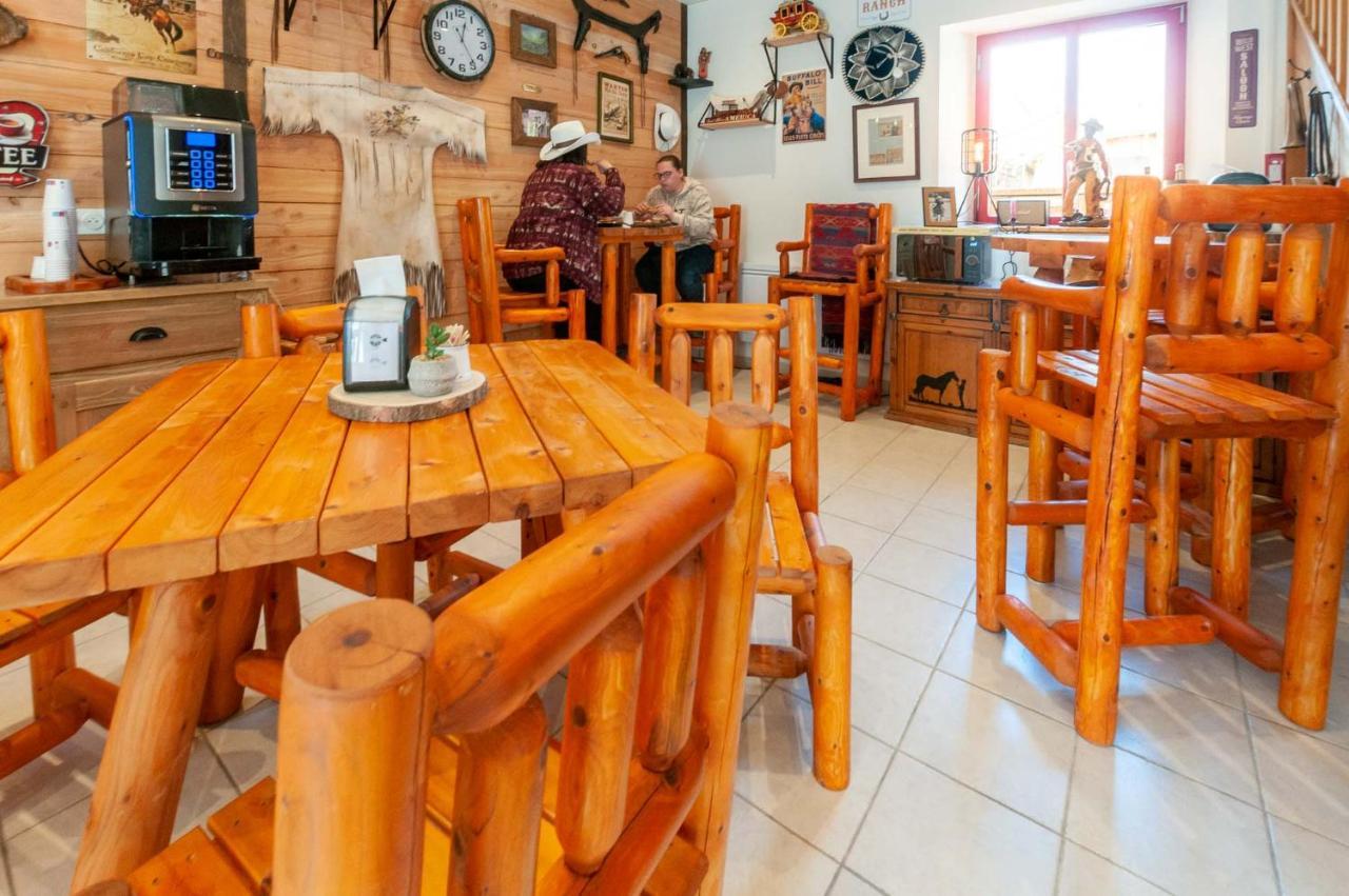 Hotel Le Ranch Brulon Bagian luar foto