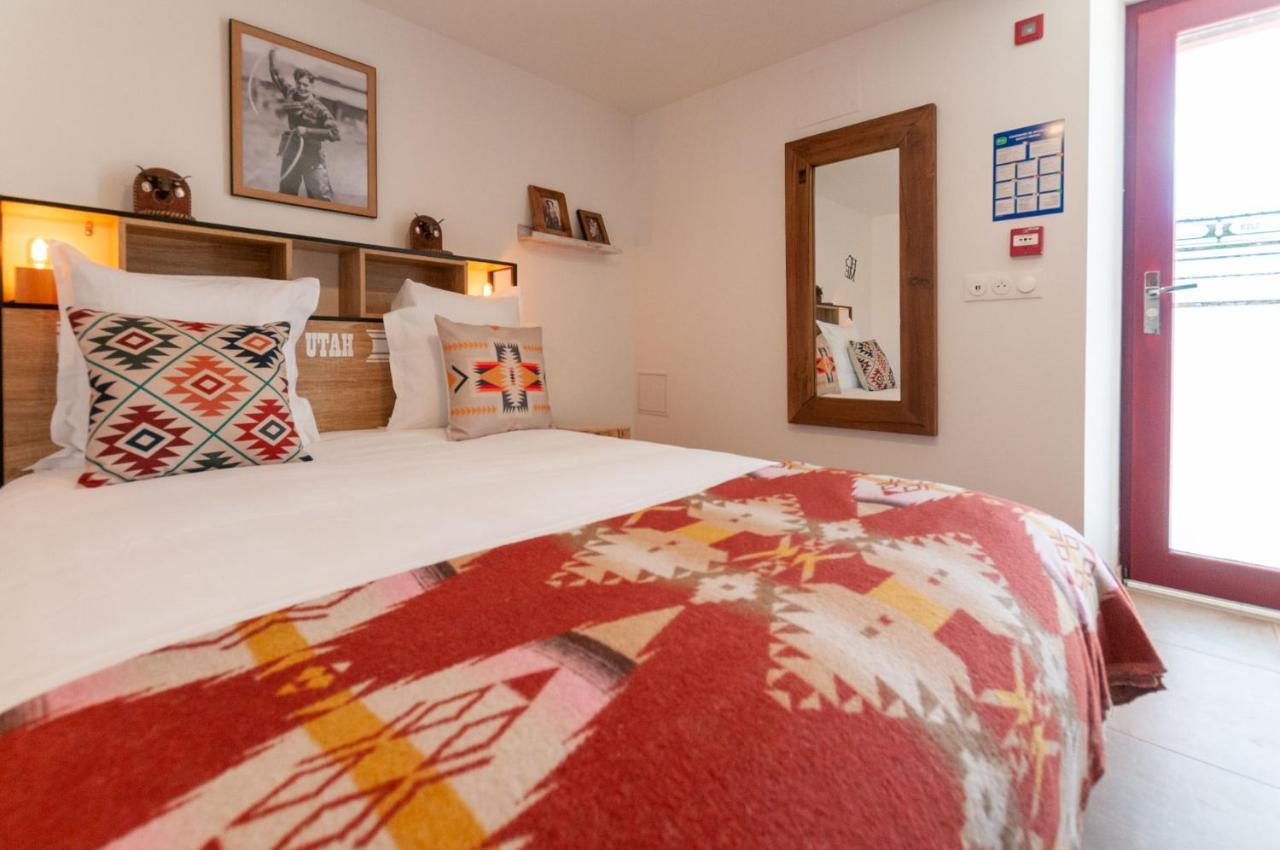Hotel Le Ranch Brulon Bagian luar foto