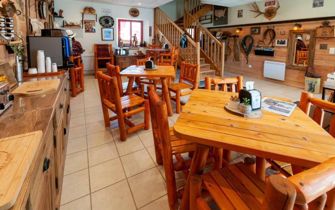 Hotel Le Ranch Brulon Bagian luar foto