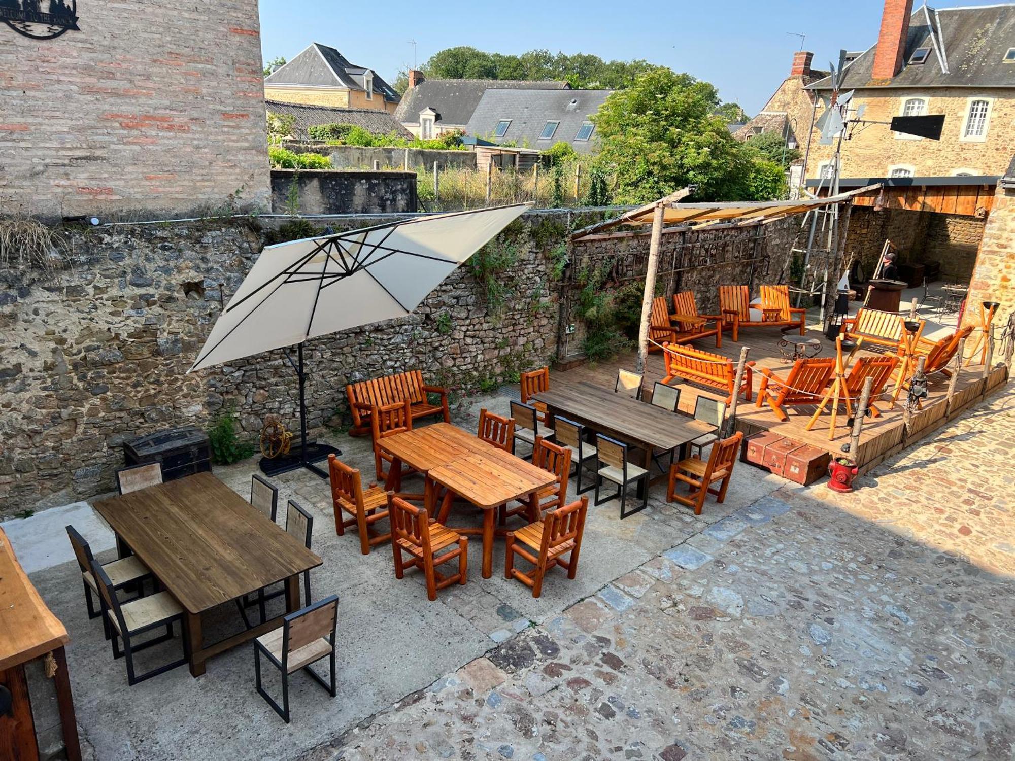 Hotel Le Ranch Brulon Bagian luar foto