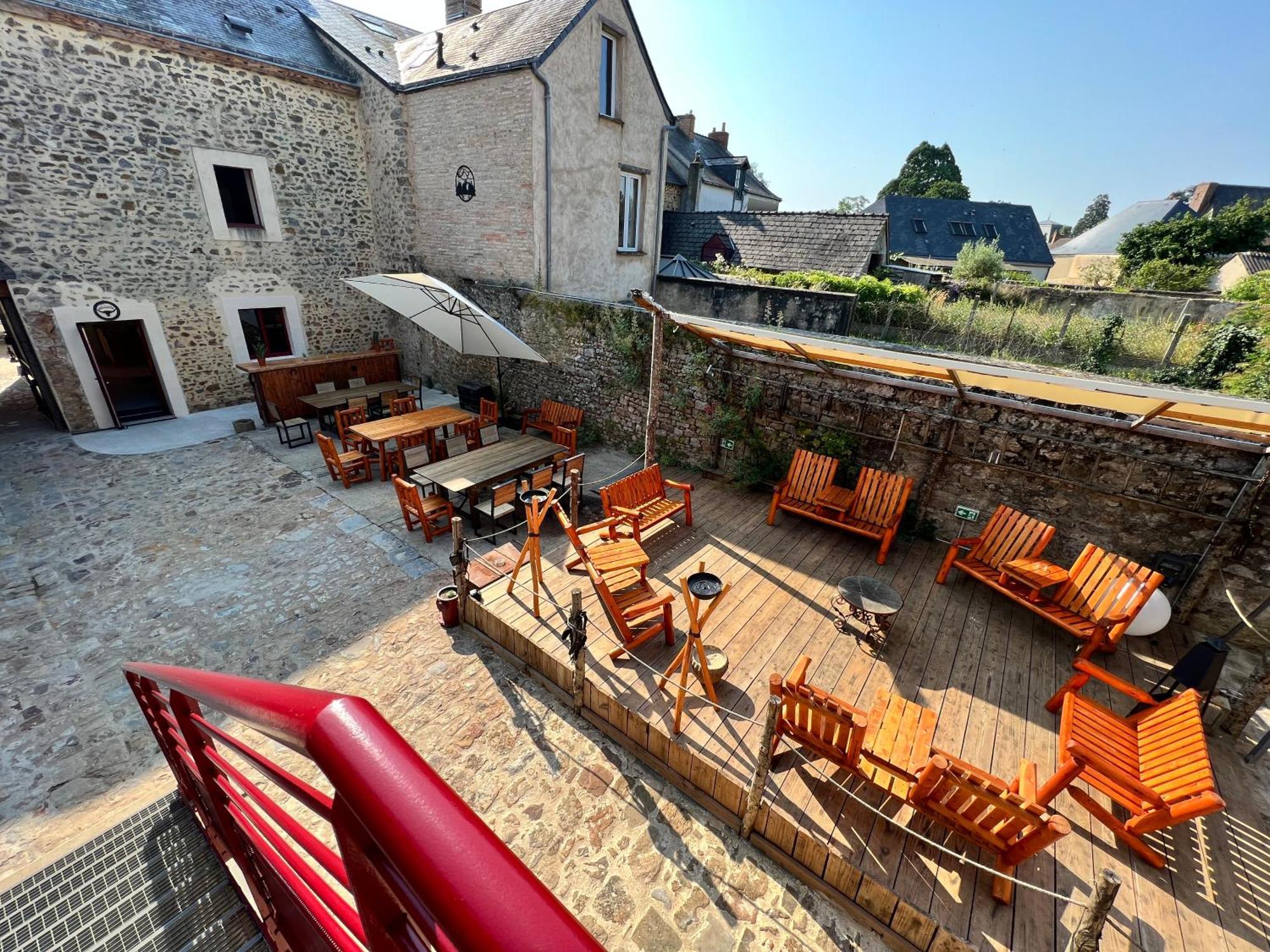 Hotel Le Ranch Brulon Bagian luar foto