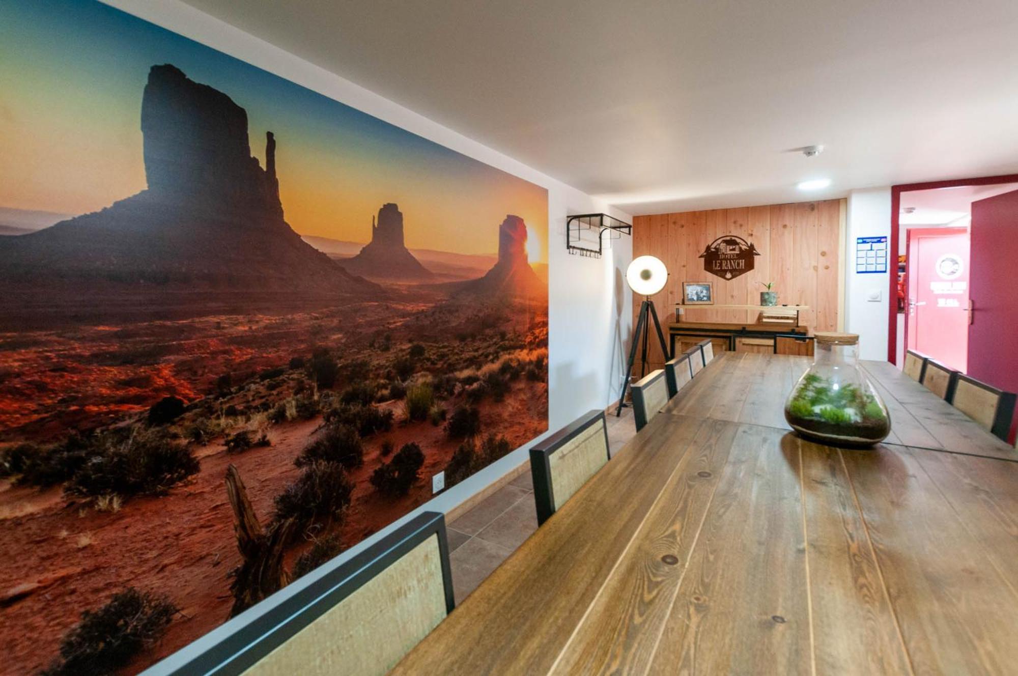 Hotel Le Ranch Brulon Bagian luar foto