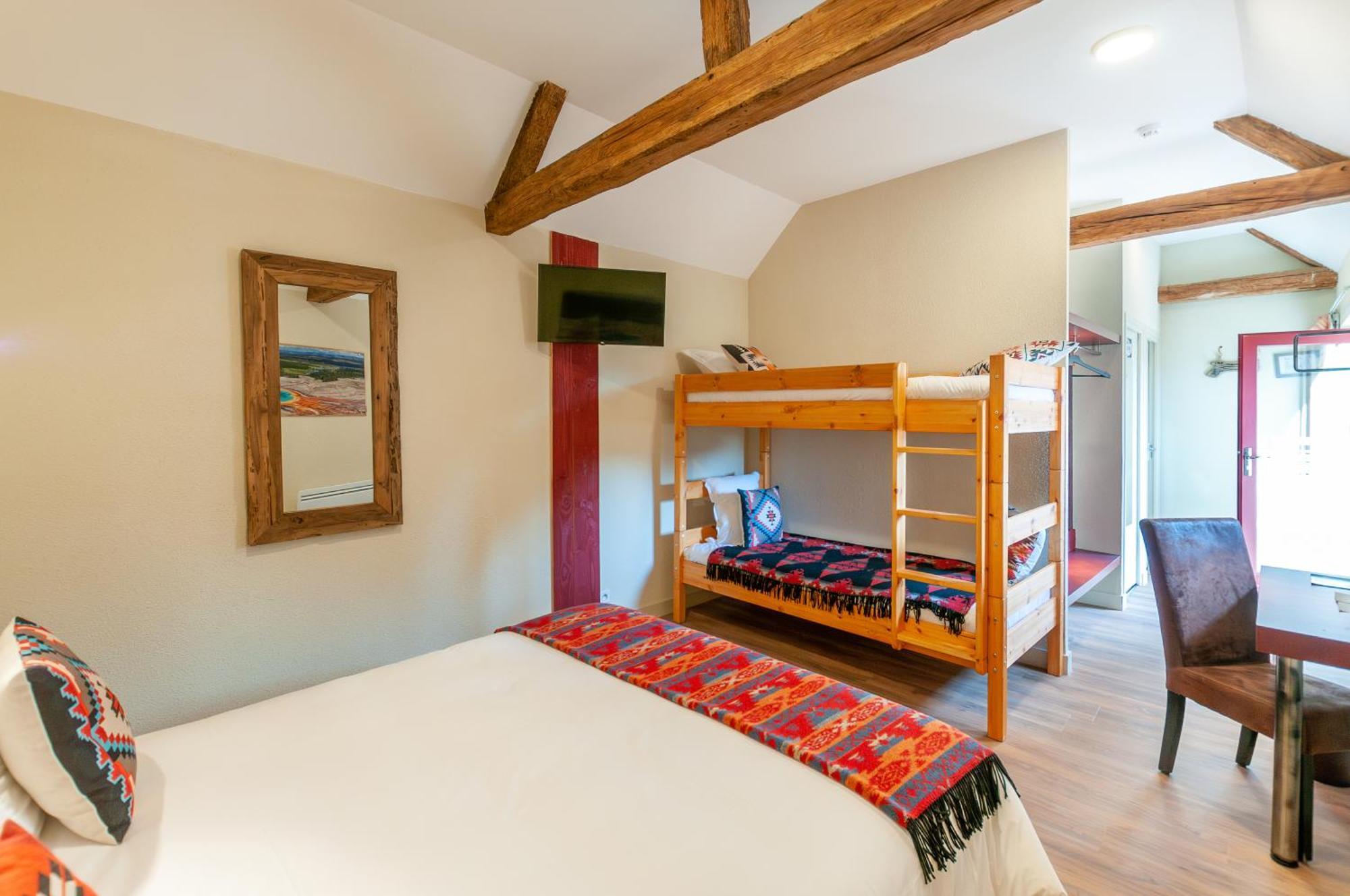 Hotel Le Ranch Brulon Bagian luar foto
