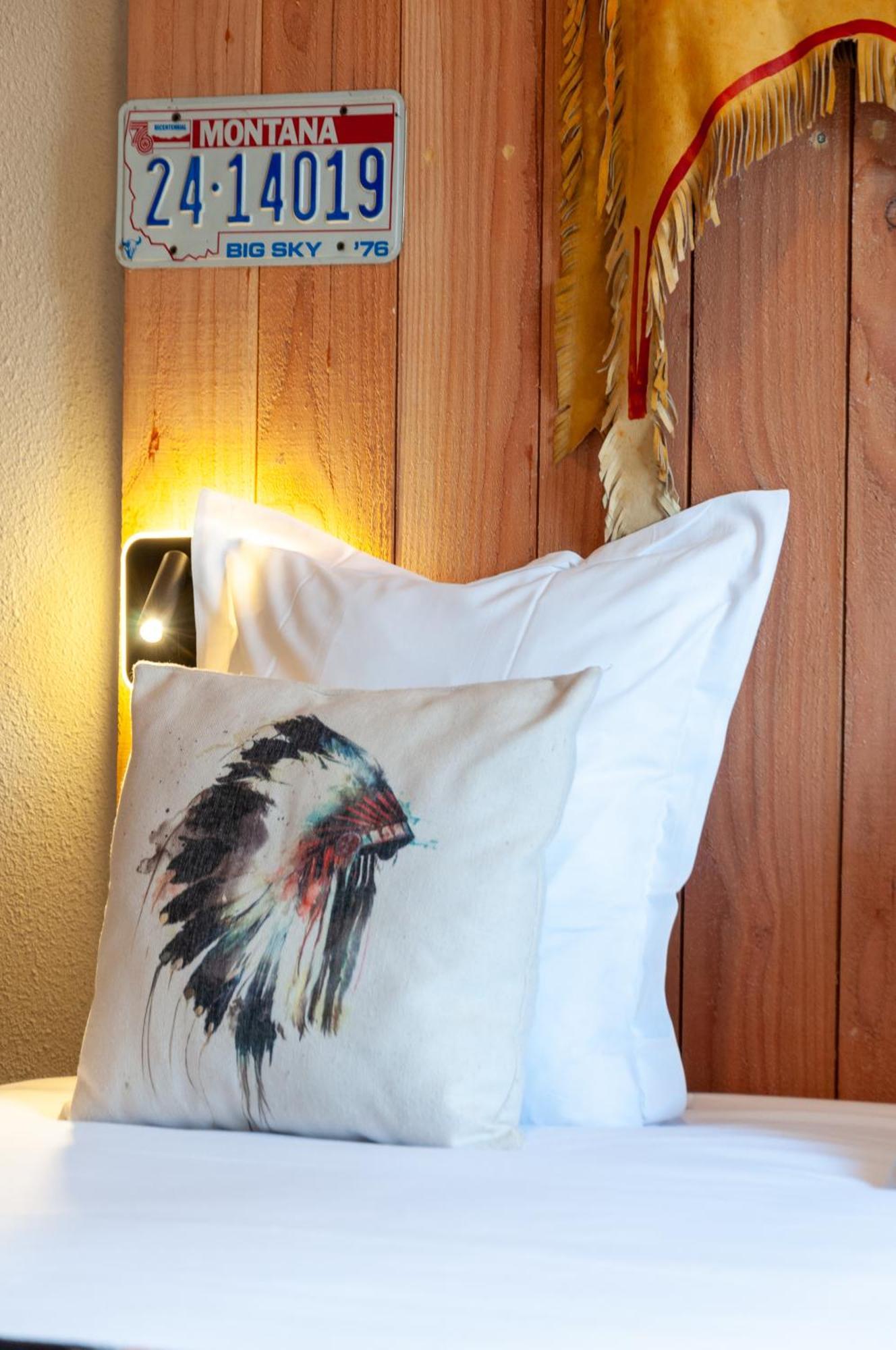 Hotel Le Ranch Brulon Bagian luar foto