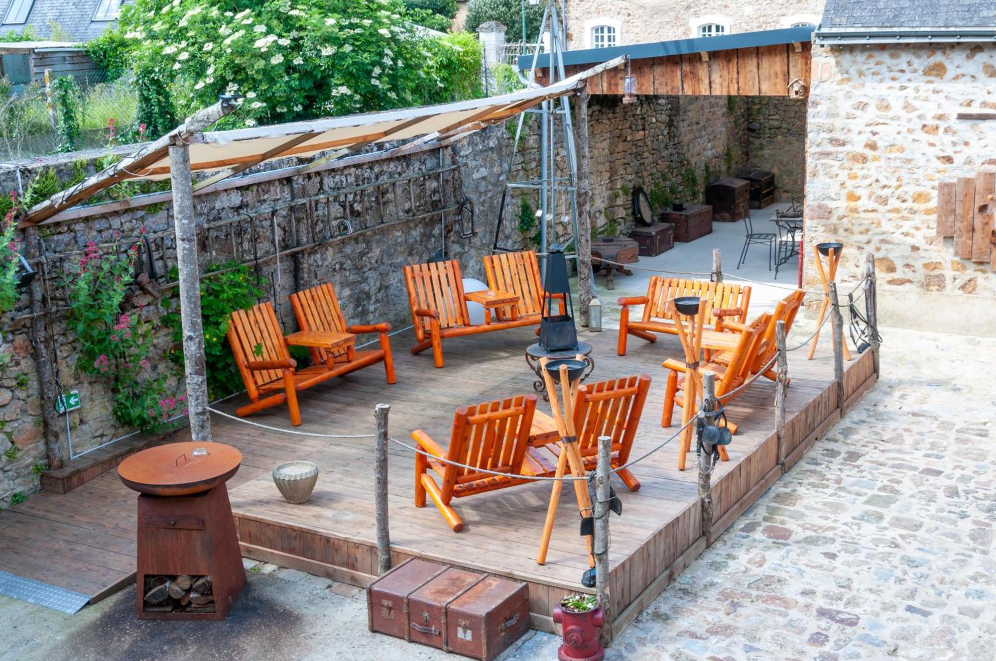 Hotel Le Ranch Brulon Bagian luar foto