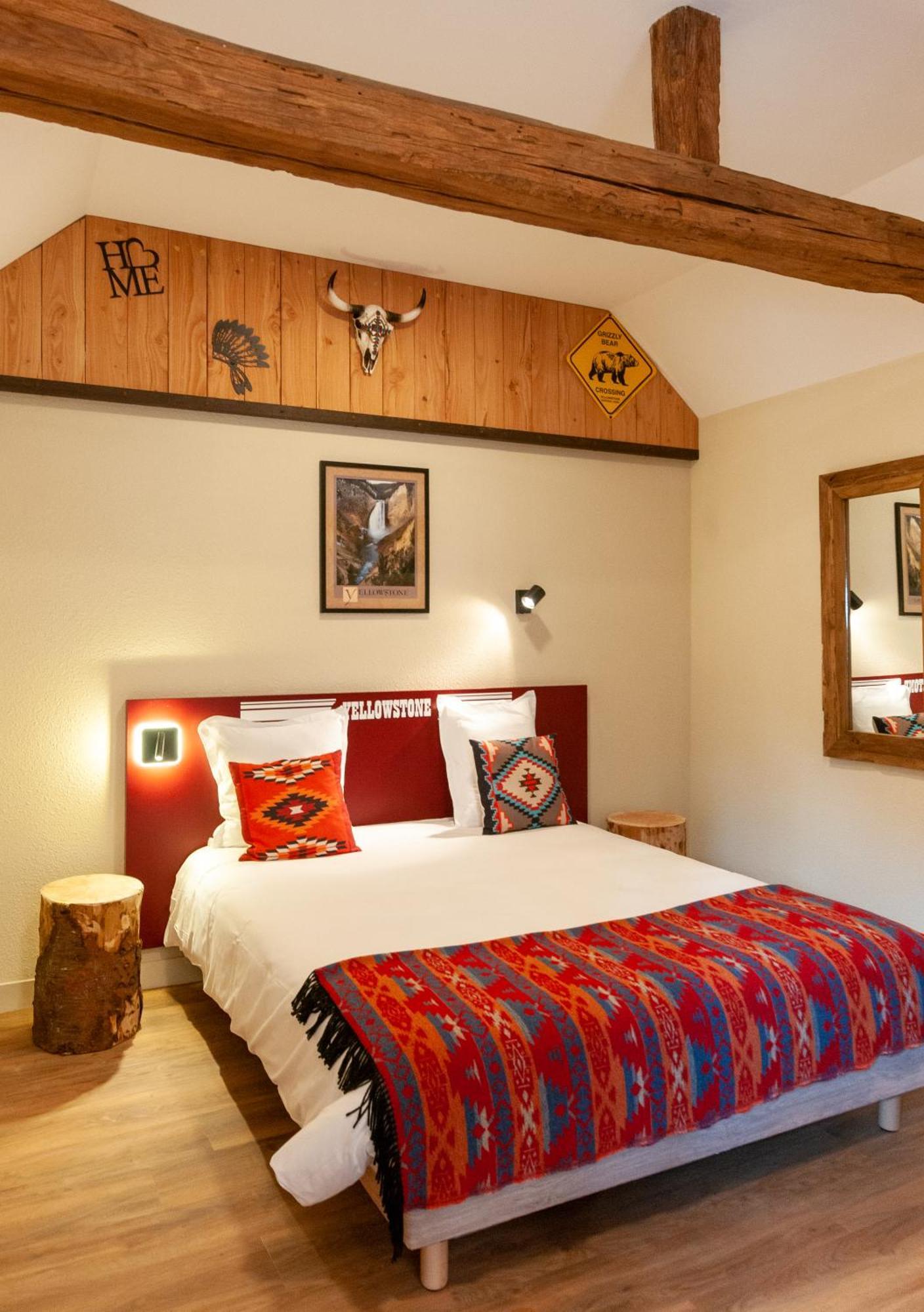 Hotel Le Ranch Brulon Bagian luar foto